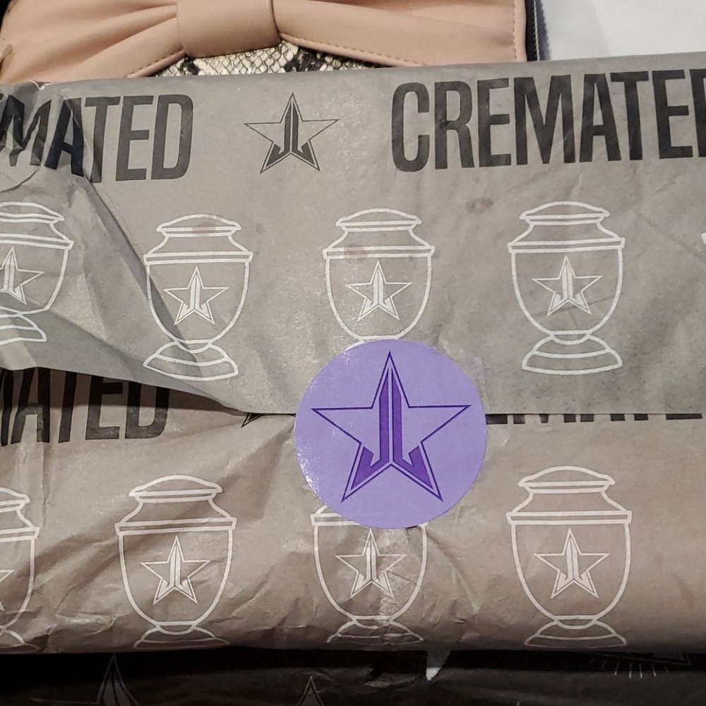 Jeffree star Cremated pallete